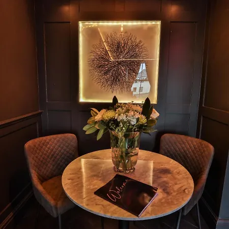 The Rockefeller Aparthotel - Bank Manager'S Office Διαμέρισμα Windermere